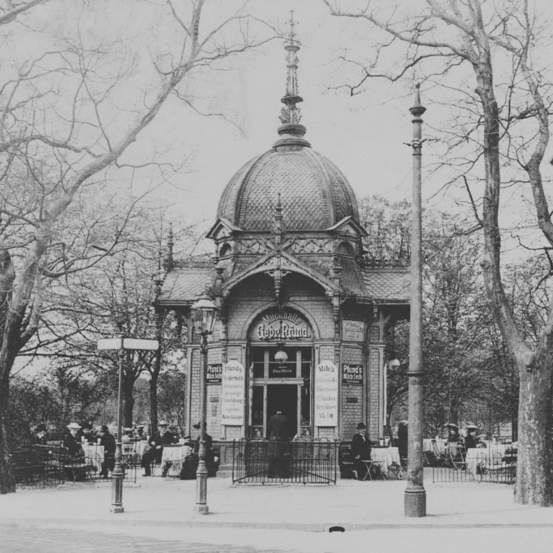 Milch-Pavillon an der Lennéstraße am Eingang zum Großen Garten.